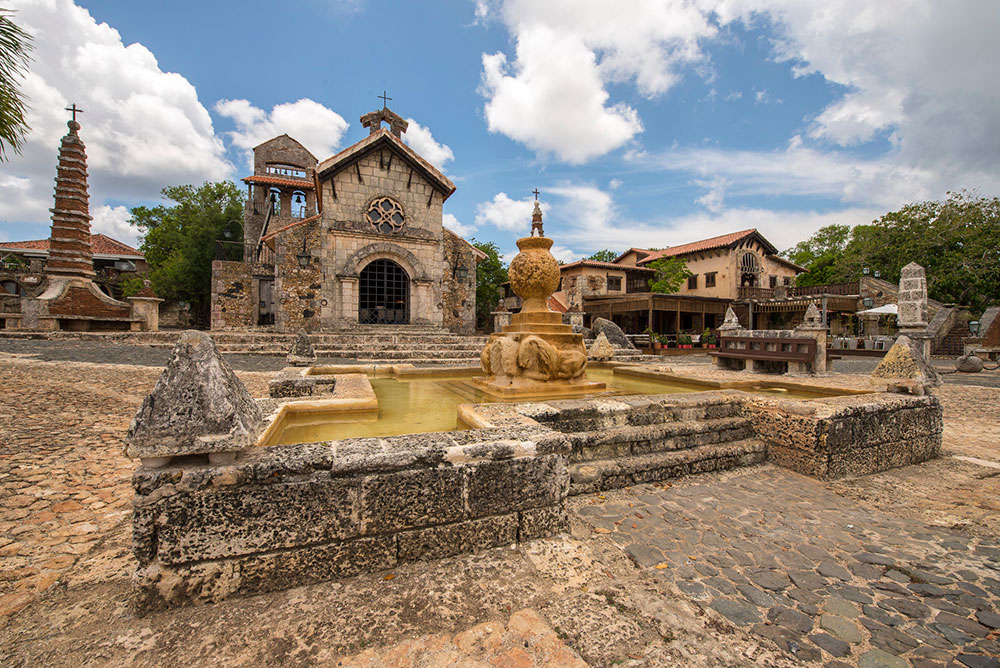 6-TURISMO-DE-LUJO-con-Claudia-M.-Gómez---revista-Estilo-de-Vida---Dominican-Republic-Altos-de-Chavón